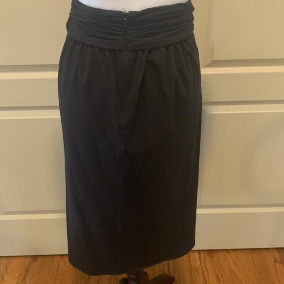 Theory Black Skirt, Size Large - Picture 5 of 6